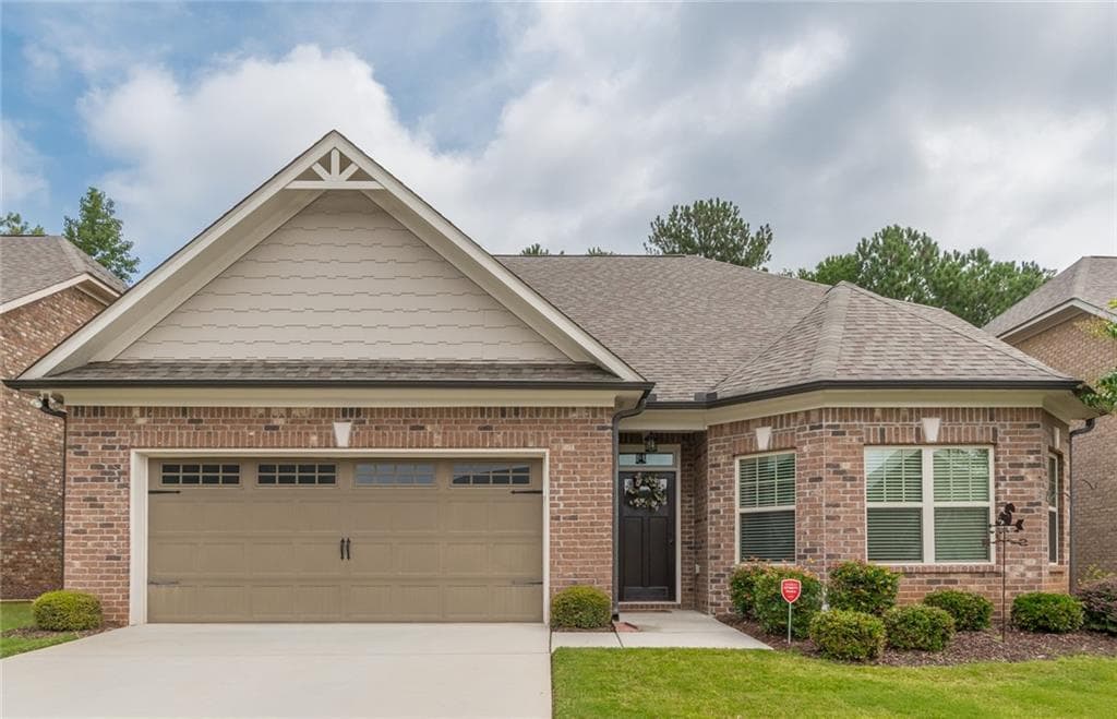 3 bedroom, 3 bathroom, 2,513 sq ft single family residence sold at 715 Valley Glen Drive, Dacula, GA 30019