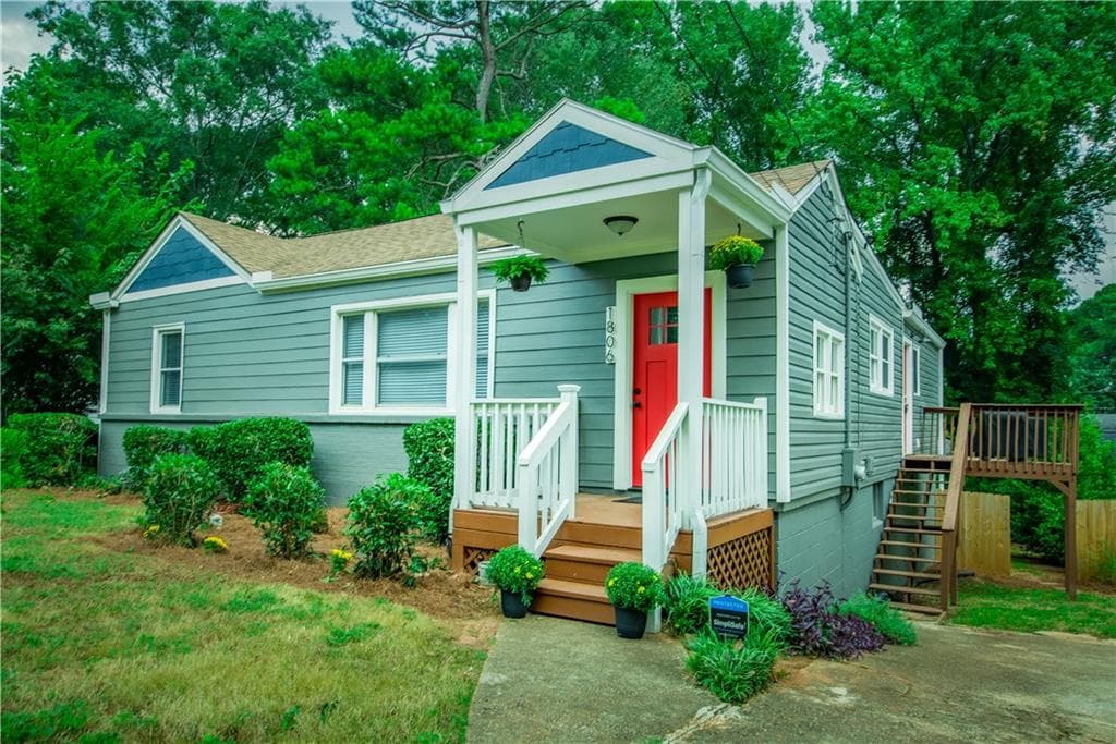 3 bedroom, 2 bathroom, 1,600 sq ft single family residence sold at 1806 Pennington Place, Atlanta, GA 30316