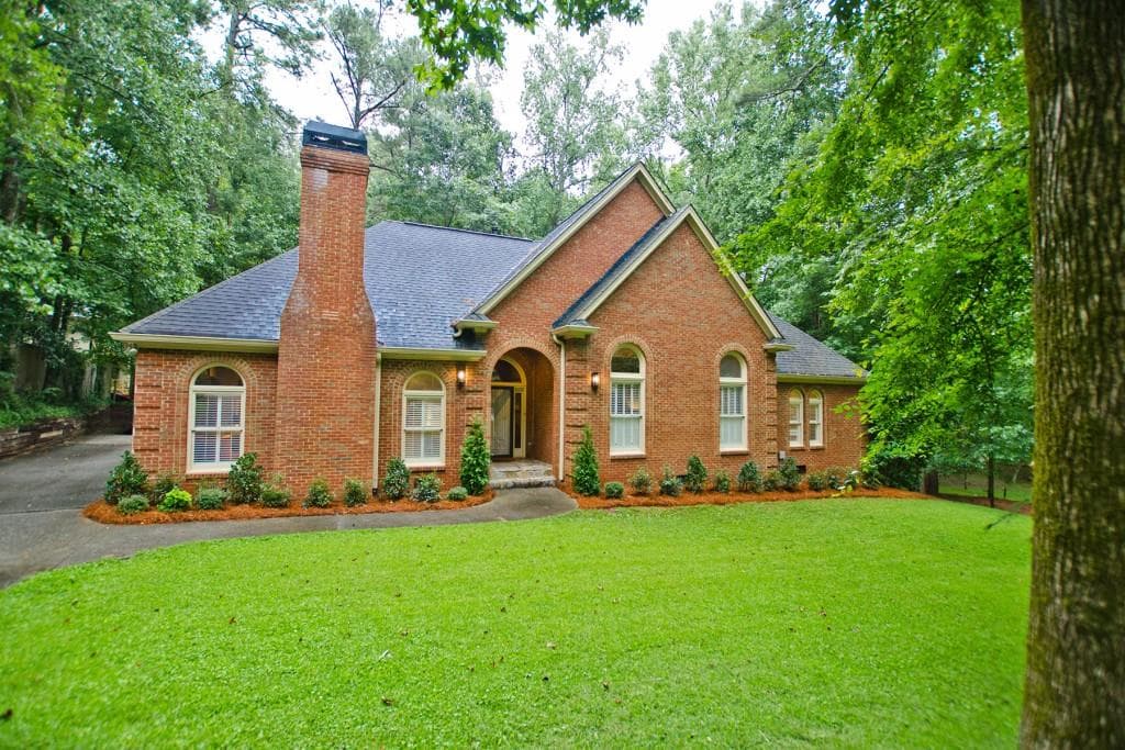 7015 Brandon Mill Road, Sandy Springs, GA 30328 — most recent listing photo