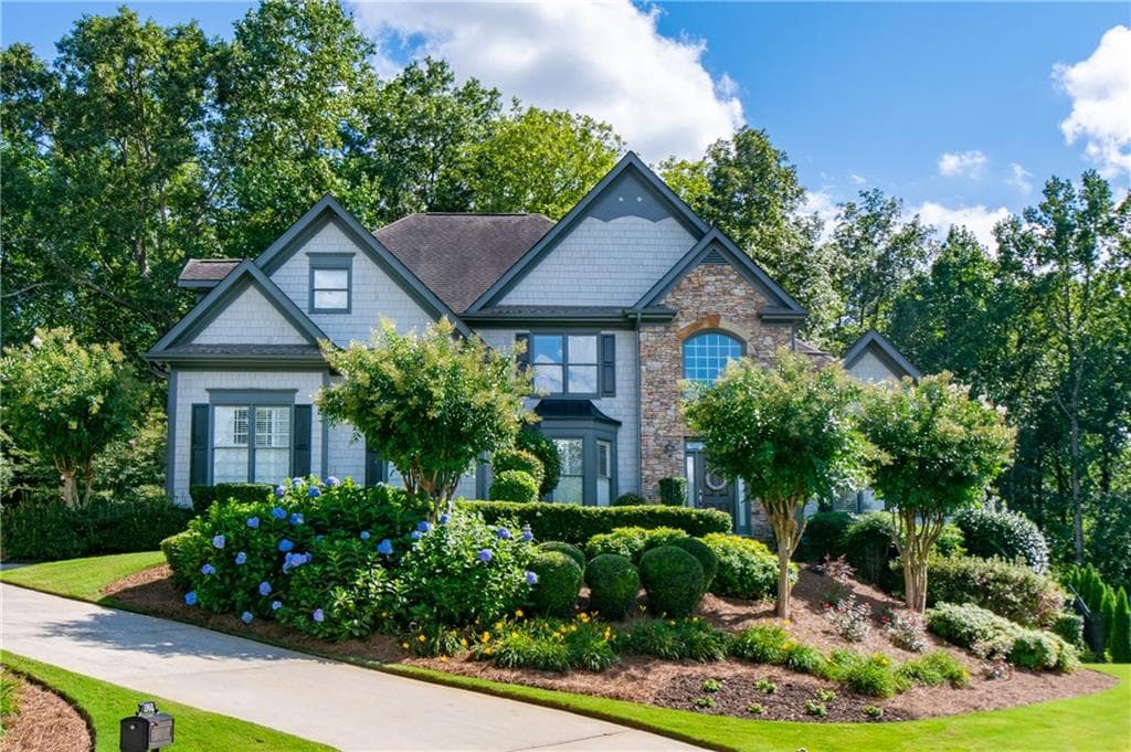 6 bedroom, 5 bathroom, 5,706 sq ft single family residence sold at 3960 Homestead Ridge Drive, Cumming, GA 30041