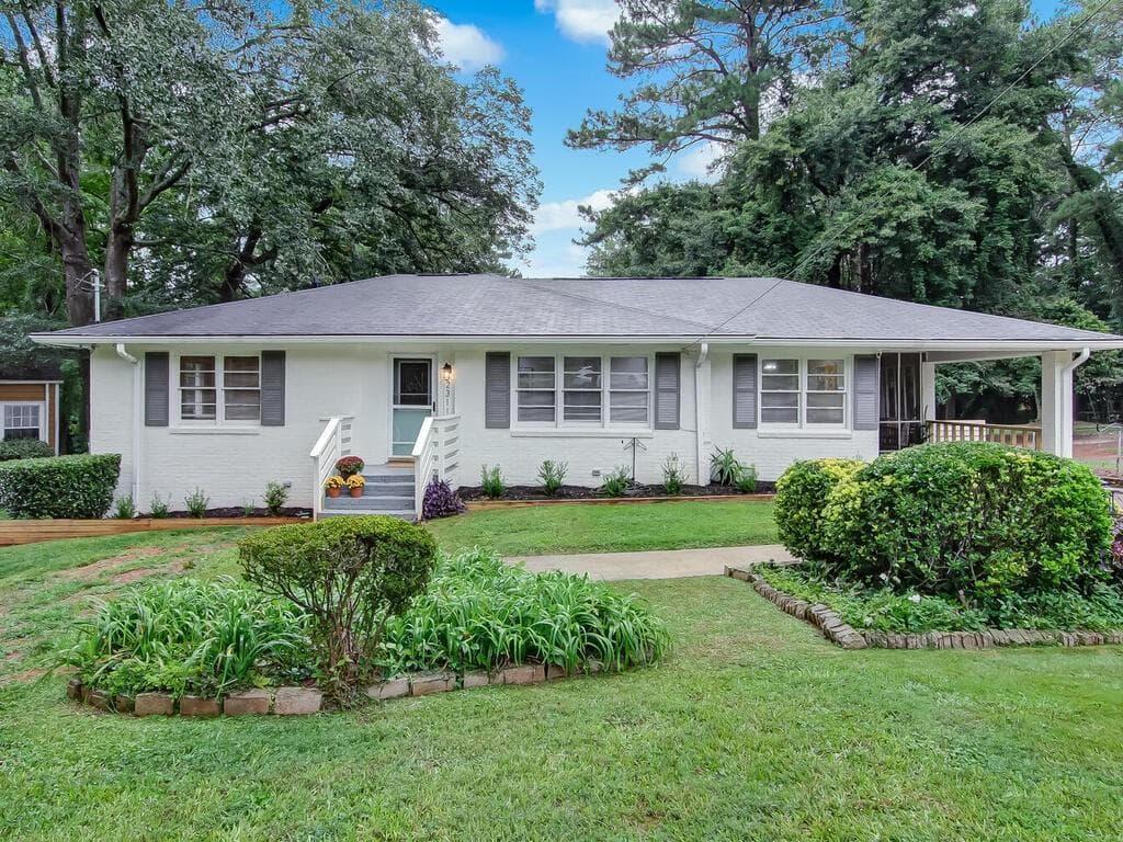3 bedroom, 3 bathroom, 2,111 sq ft single family residence sold at 2311 Highview Road, Atlanta, GA 30311