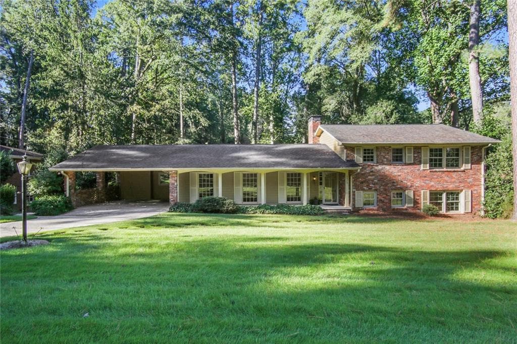 4 bedroom, 3 bathroom, 3,032 sq ft single family residence sold at 2075 Imperial Drive, Atlanta, GA 30345