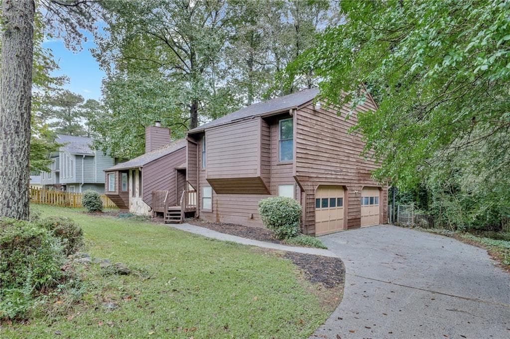 3 bedroom, 2 bathroom, 1,680 sq ft single family residence sold at 147 Omega Drive, Lawrenceville, GA 30044