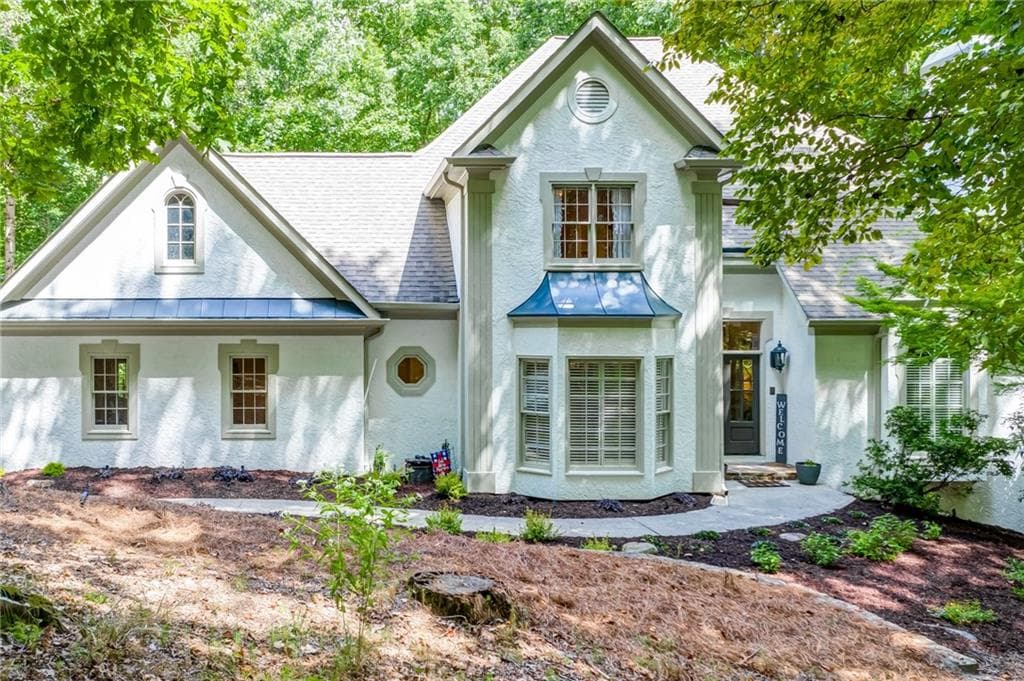 5 bedroom, 5 bathroom, 6,436 sq ft single family residence sold at 515 Deer Run Way, Woodstock, GA 30189