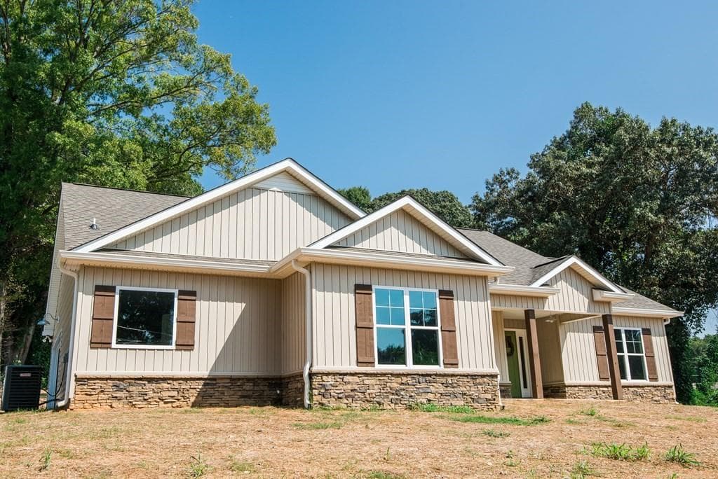 412 Cherry Hill Drive, Calhoun, GA 30701 — most recent listing photo