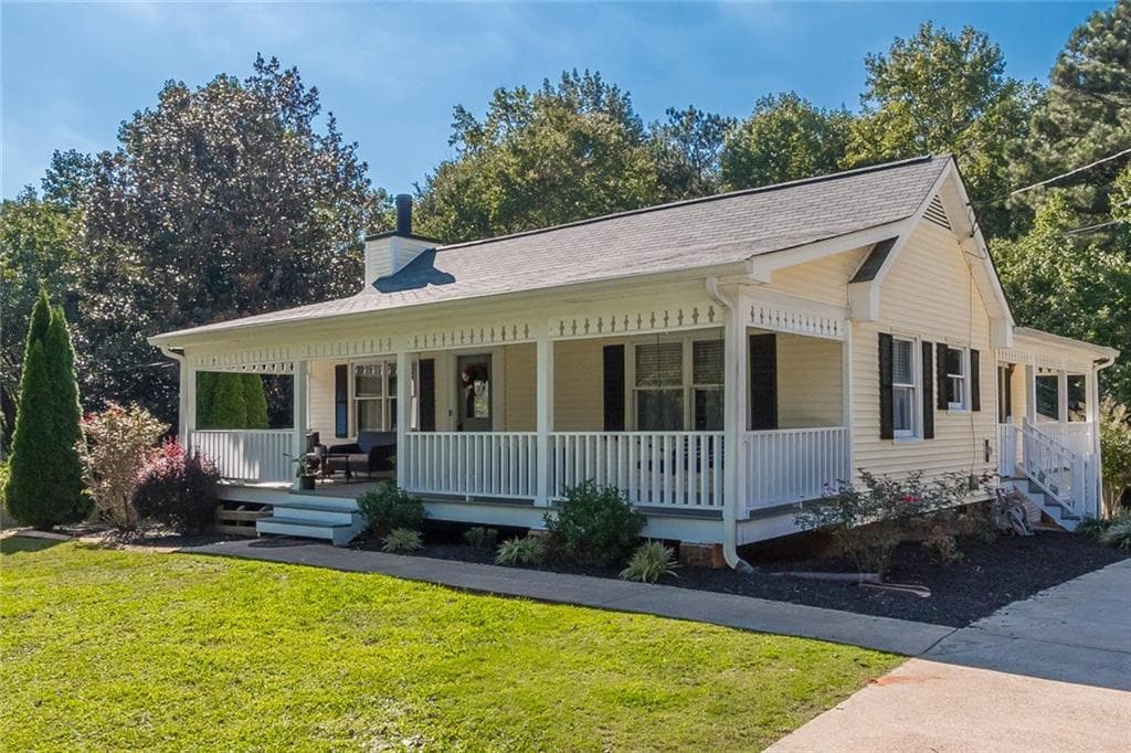 3 bedroom, 2 bathroom, 1,420 sq ft single family residence sold at 2691 Spring Street, Dacula, GA 30019