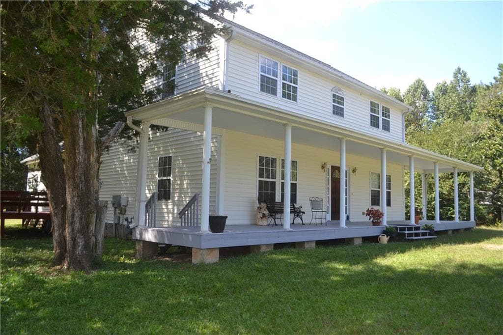 4 bedroom, 5 bathroom, 2,670 sq ft single family residence sold at 2832 Old Villa Rica Road, Powder Springs, GA 30127