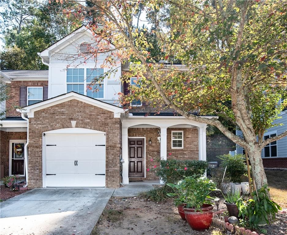 3 bedroom, 3 bathroom, 1,869 sq ft townhouse sold at 3317 Fernview Drive, Lawrenceville, GA 30044