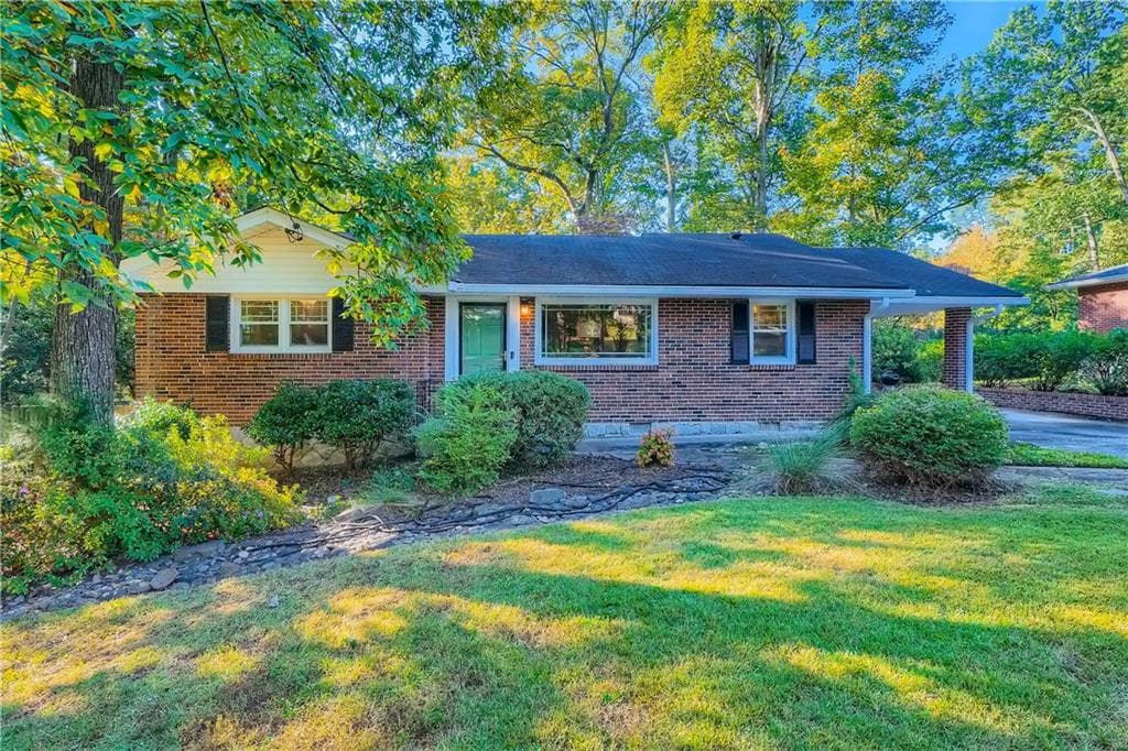 2731 Laurel Ridge Drive, Decatur, GA 30033 — most recent listing photo