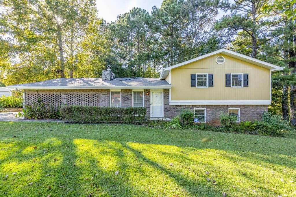 100 E Wedgewood Circle, Newnan, GA 30263 — most recent listing photo