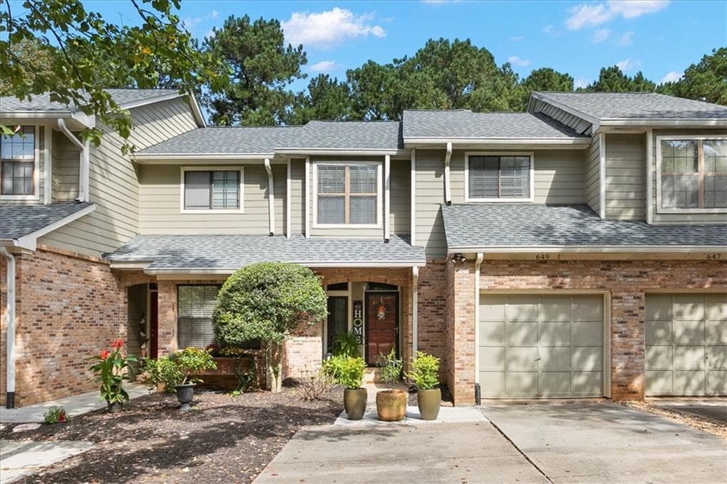 2 bedroom, 3 bathroom, 1,544 sq ft townhouse sold at 649 Granby Hill Place, Alpharetta, GA 30022