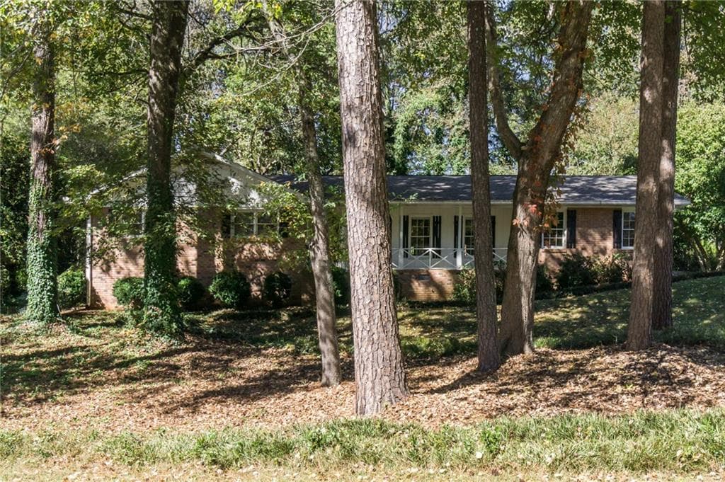 3 bedroom, 2 bathroom, 1,563 sq ft single family residence sold at 4621 Lucerne Valley Road, Lilburn, GA 30047