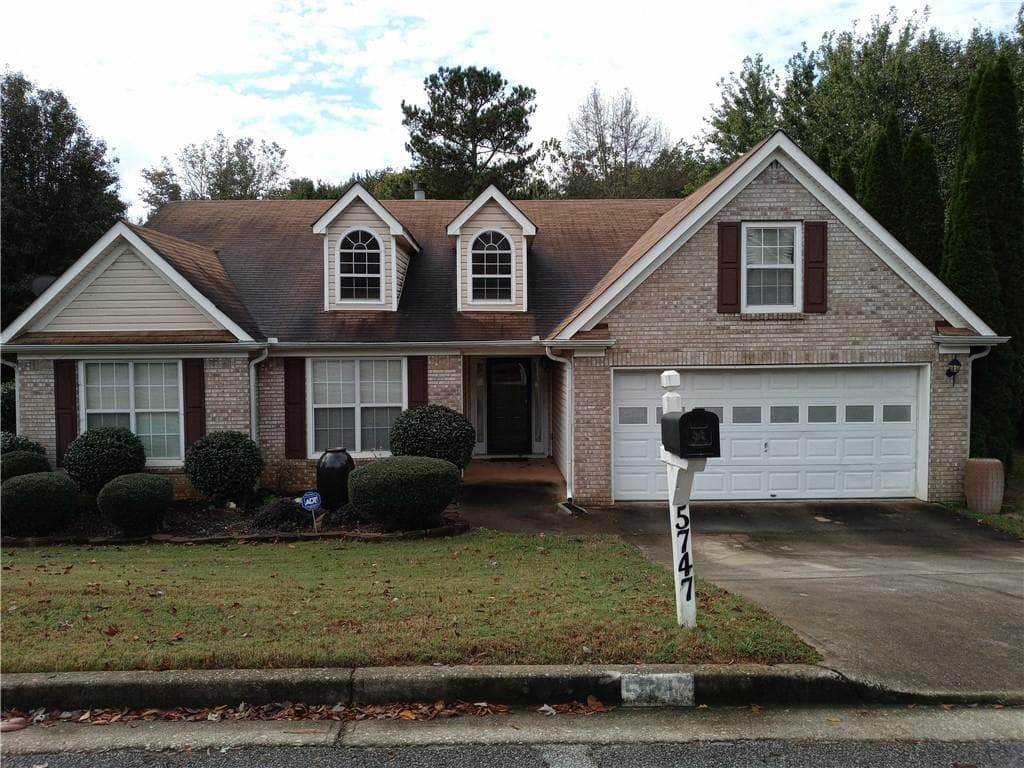 3 bedroom, 2 bathroom, 1,996 sq ft single family residence sold at 5747 Lakeview Circle, Lithonia, GA 30058