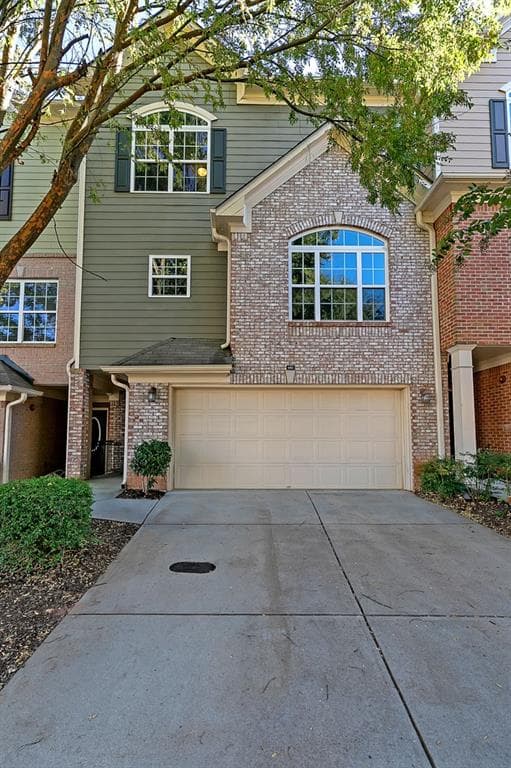 3 bedroom, 4 bathroom, 2,119 sq ft townhouse sold at 602 Glen Ivy 6, Marietta, GA 30062