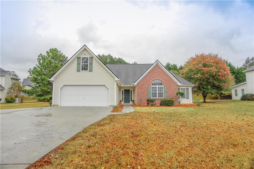 4 bedroom, 2 bathroom, 2,154 sq ft single family residence sold at 551 Bradford Place Court, Loganville, GA 30052