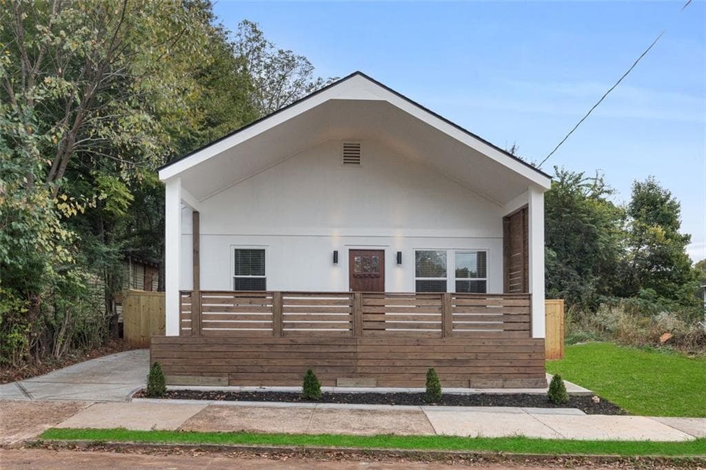 3 bedroom, 2 bathroom, 1,408 sq ft single family residence sold at 972 IRA Street, Atlanta, GA 30310