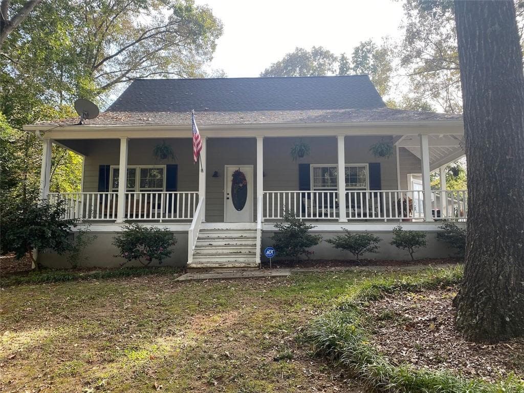 3 bedroom, 3 bathroom, 1,948 sq ft single family residence sold at 3836 CHEROKEE Ford, Gainesville, GA 30506