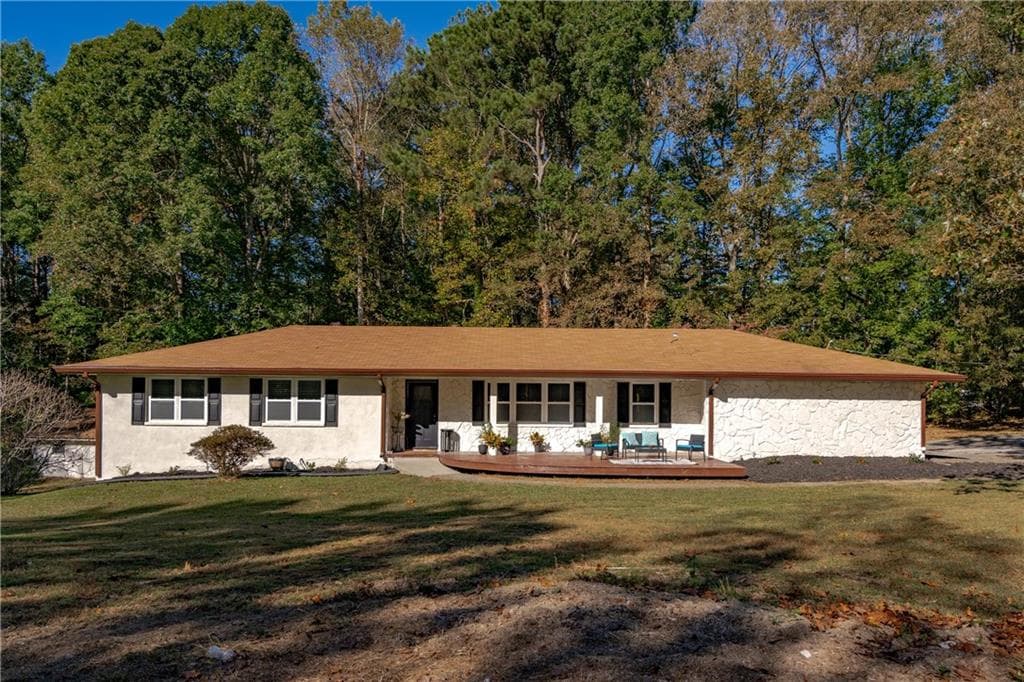 3 bedroom, 3 bathroom, 1,798 sq ft single family residence sold at 2750 Old Horseshoe Bend Road, Marietta, GA 30064
