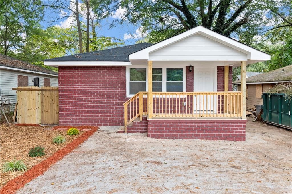 3 bedroom, 2 bathroom, 1,265 sq ft single family residence sold at 1005 Oakland Drive, Atlanta, GA 30310