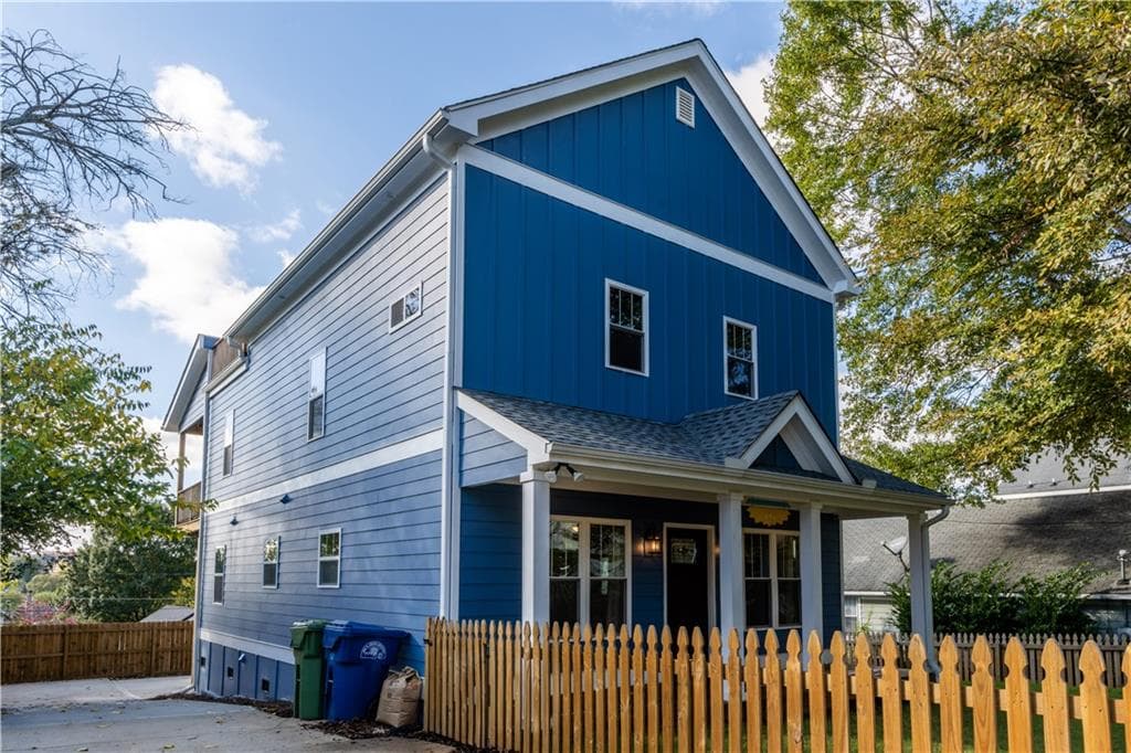 3 bedroom, 3 bathroom, 2,100 sq ft single family residence sold at 731 Woodson Street, Atlanta, GA 30315