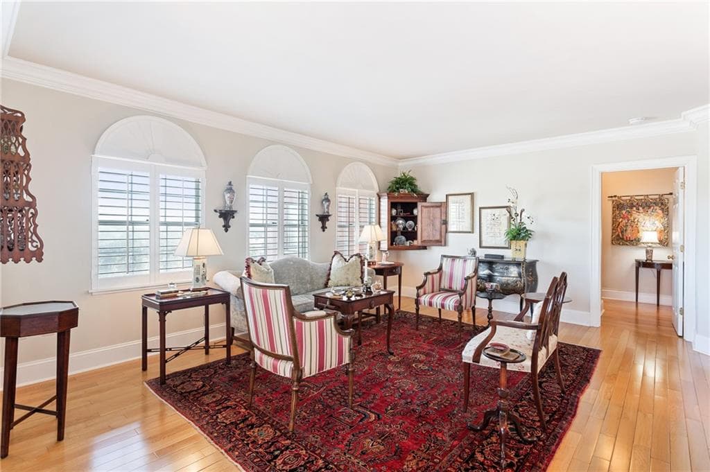 2 bedroom, 2 bathroom, 1,680 sq ft condominium sold at 3435 Kingsboro Road 1202, Atlanta, GA 30326