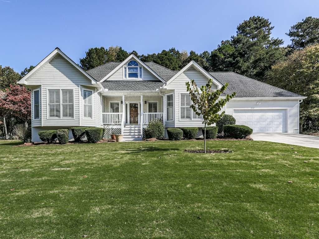3 bedroom, 2 bathroom, 1,984 sq ft single family residence sold at 193 Abbington, Douglasville, GA 30134