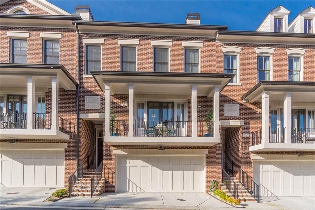 3 bedroom, 4 bathroom, 2,732 sq ft townhouse sold at 3728 Paige Way 8, Atlanta, GA 30319