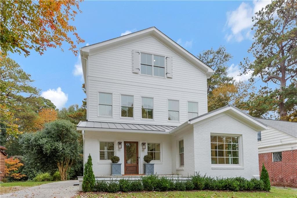 5 bedroom, 4 bathroom, 4,260 sq ft single family residence sold at 2197 Willow Avenue, Atlanta, GA 30305