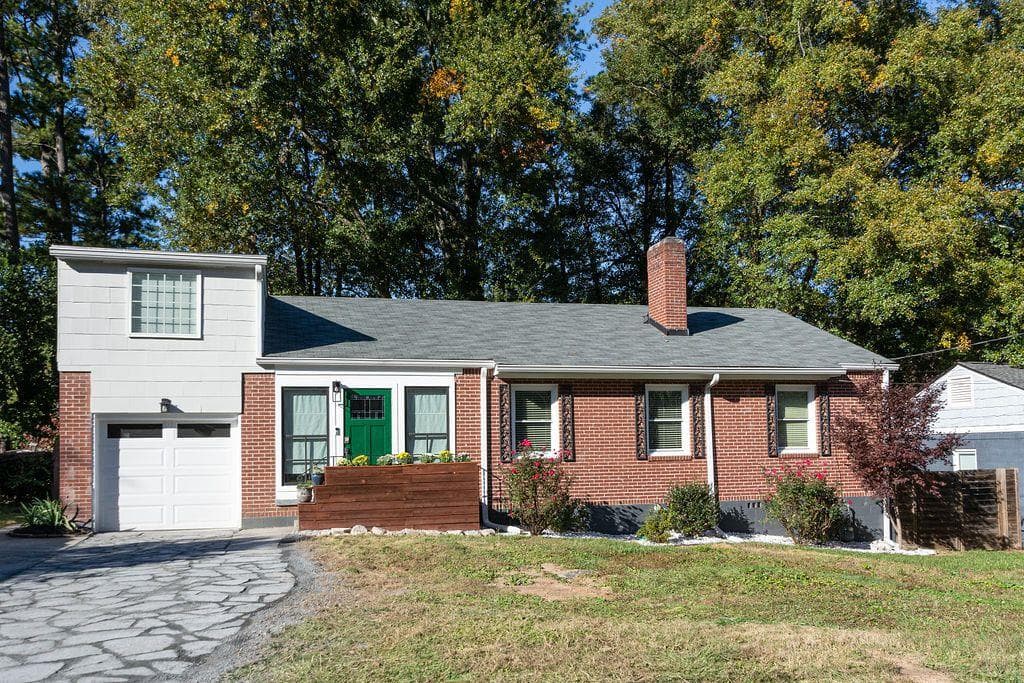4 bedroom, 2 bathroom, 1,719 sq ft single family residence sold at 2342 Eastway Road, Decatur, GA 30033