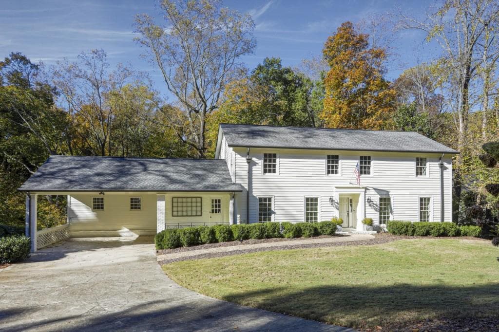 5 bedroom, 4 bathroom, 4,353 sq ft single family residence sold at 4310 Conway Valley Court, Atlanta, GA 30327