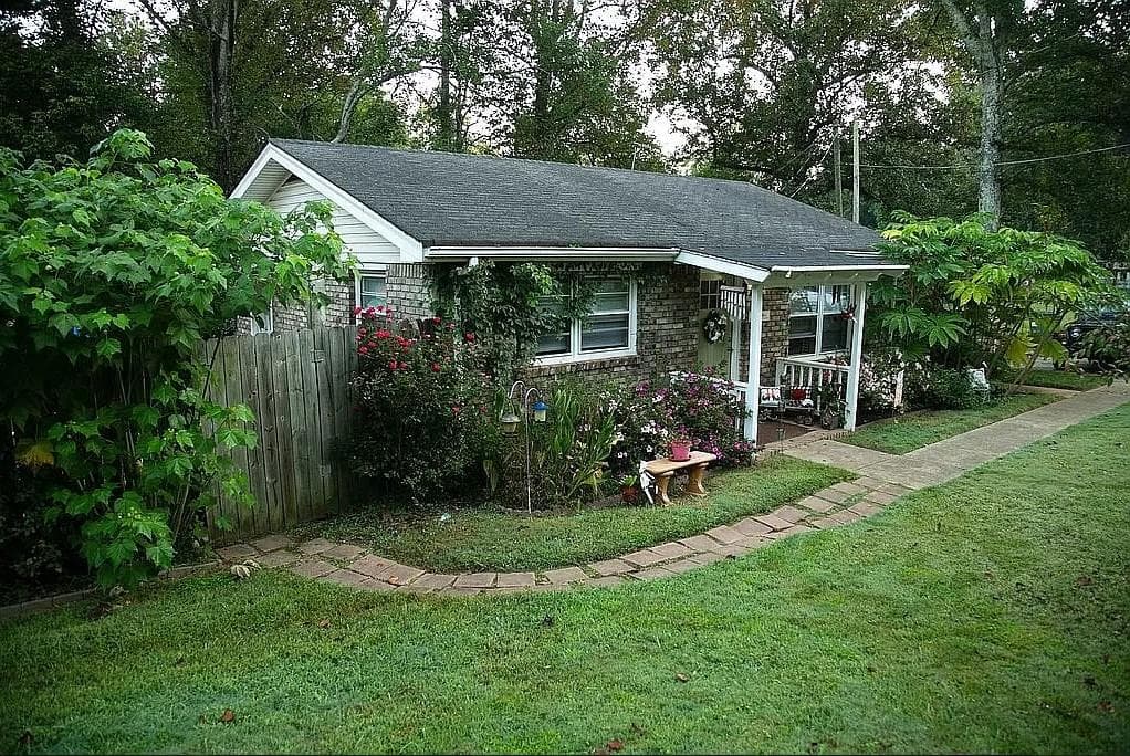 105 Huskins Road, Canton, GA 30115 — most recent listing photo