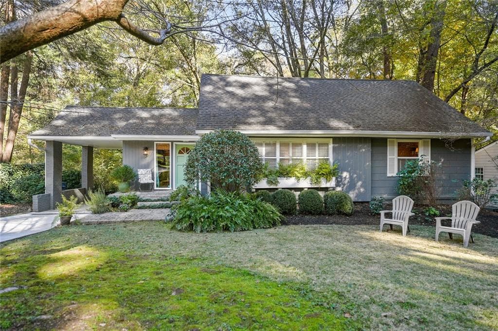 3 bedroom, 2 bathroom, 1,806 sq ft single family residence sold at 2521 Ridgewood Terrace, Atlanta, GA 30318