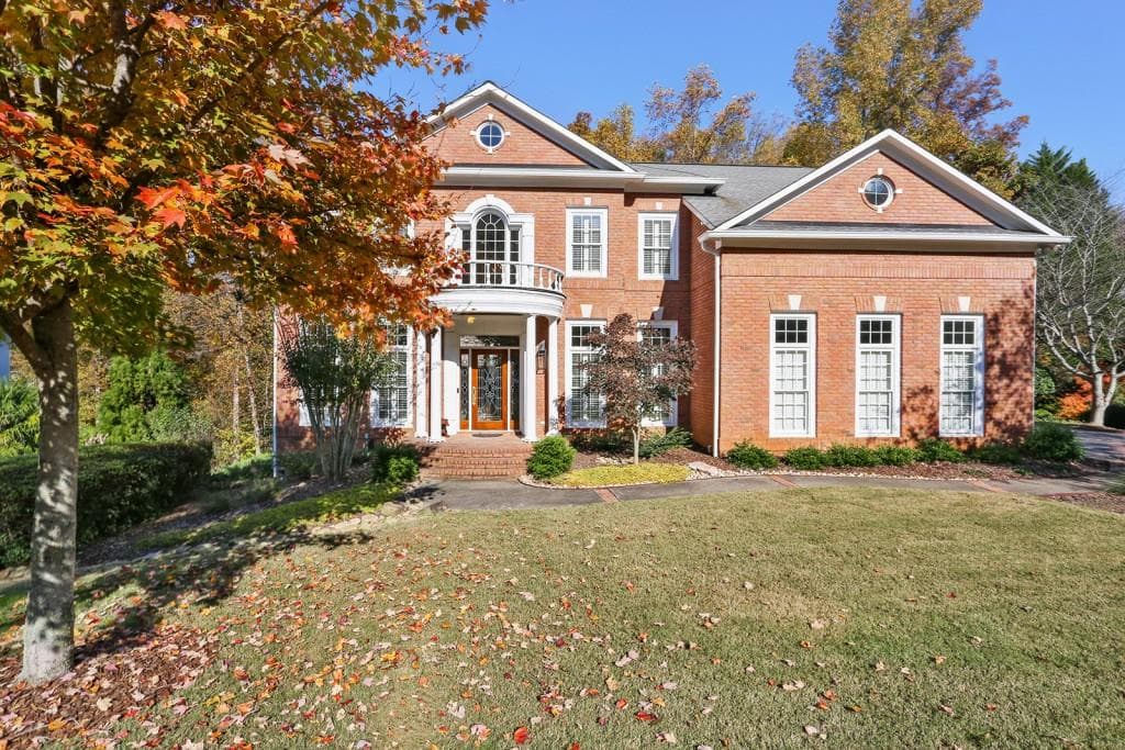 5 bedroom, 5 bathroom, 5,802 sq ft single family residence sold at 1828 Pemberton Place, Marietta, GA 30062