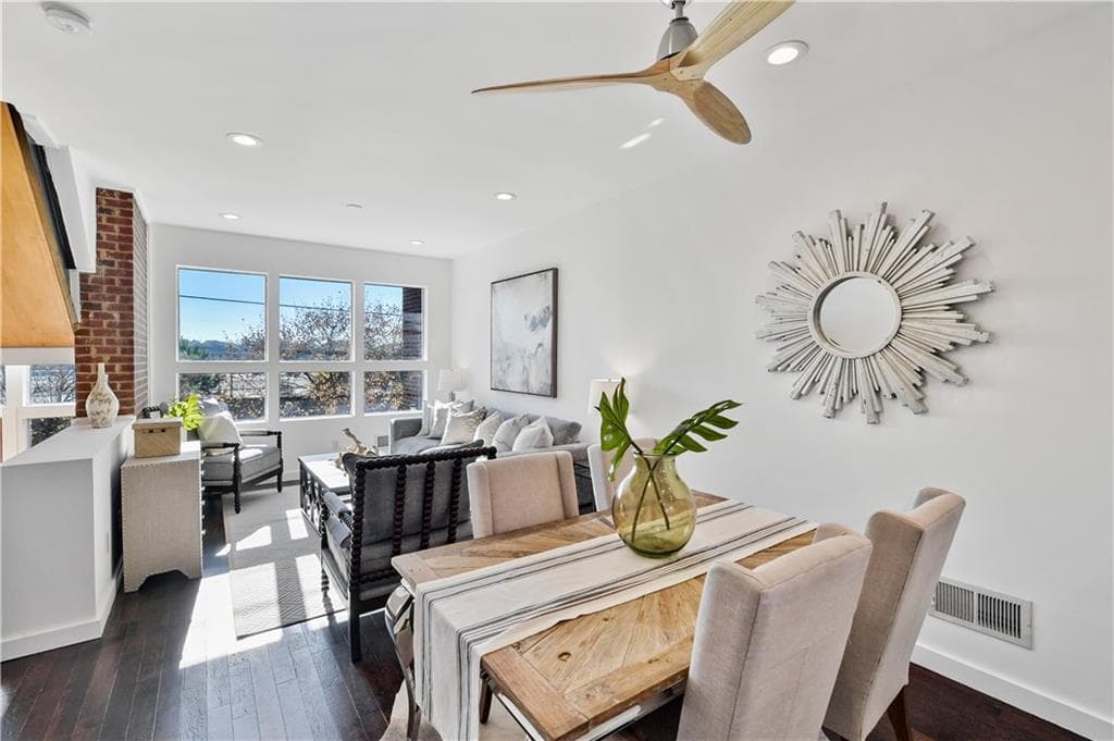 2 bedroom, 3 bathroom, 1,770 sq ft townhouse sold at 986 Dekalb Avenue, Atlanta, GA 30307