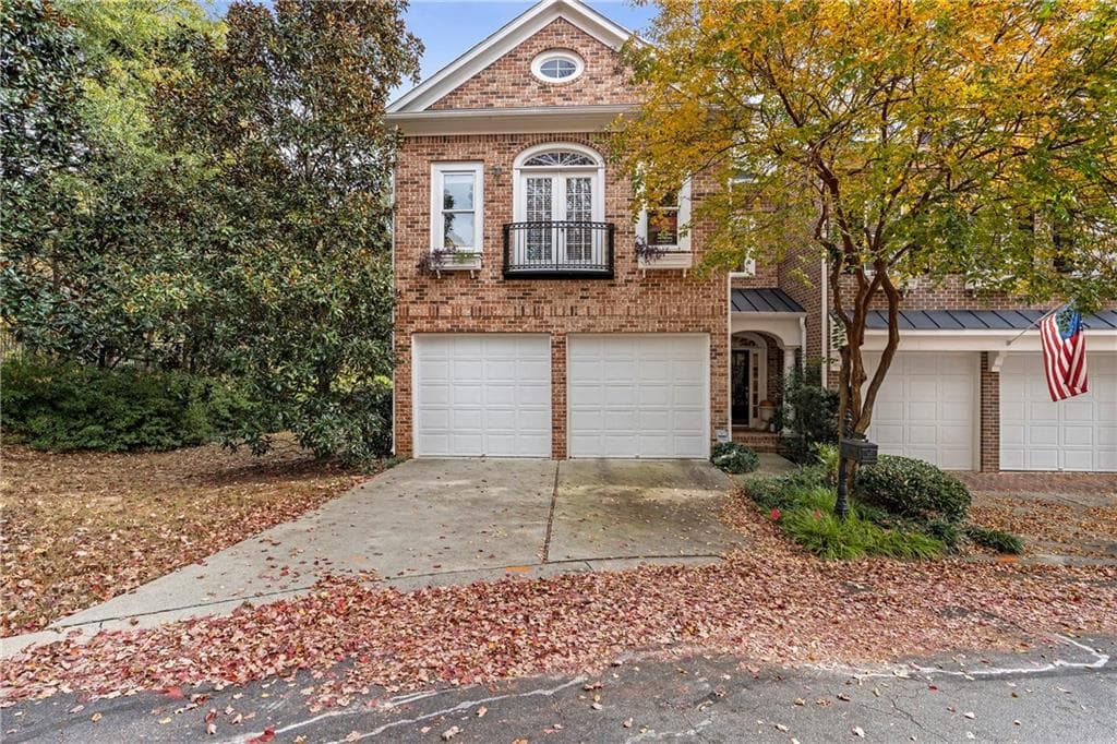 3 bedroom, 3 bathroom, 2,348 sq ft townhouse sold at 2645 MILFORD Lane, Alpharetta, GA 30009