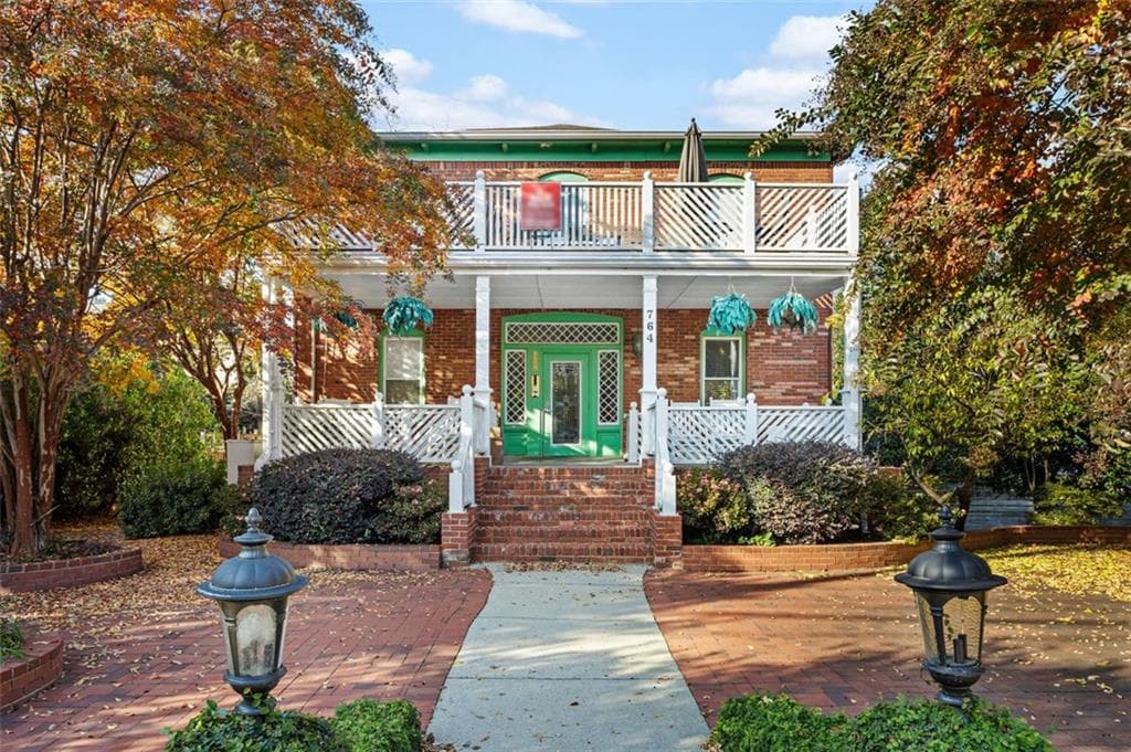 1 bedroom, 1 bathroom, 680 sq ft condominium sold at 764 Edgewood Avenue 1, Atlanta, GA 30307