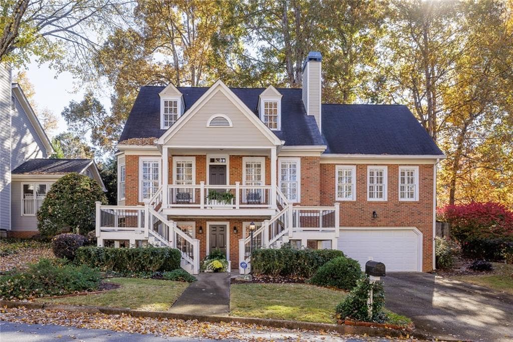 4 bedroom, 4 bathroom, 2,700 sq ft single family residence sold at 1131 Haven Glen Lane, Brookhaven, GA 30319