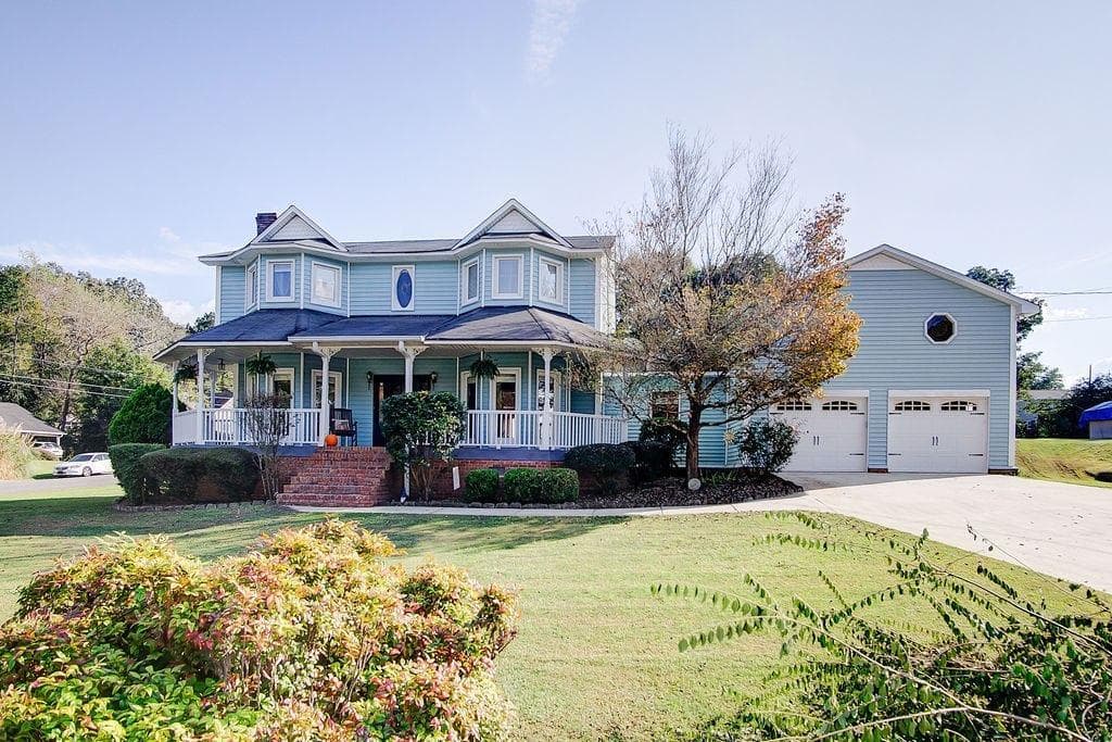 3 bedroom, 3 bathroom single family residence sold at 1 Eden Drive, Rome, GA 30165