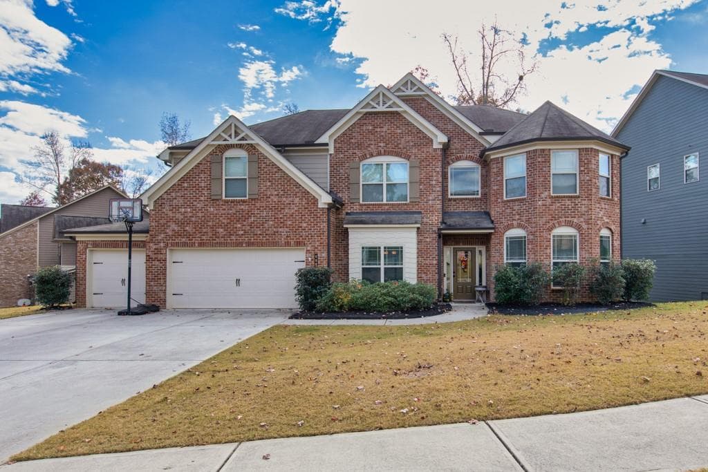 5 bedroom, 4 bathroom, 3,538 sq ft single family residence sold at 688 Cape Ivey Drive, Dacula, GA 30019