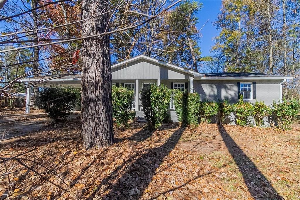 3 bedroom, 2 bathroom, 1,308 sq ft single family residence sold at 4238 Midway Drive, Douglasville, GA 30134
