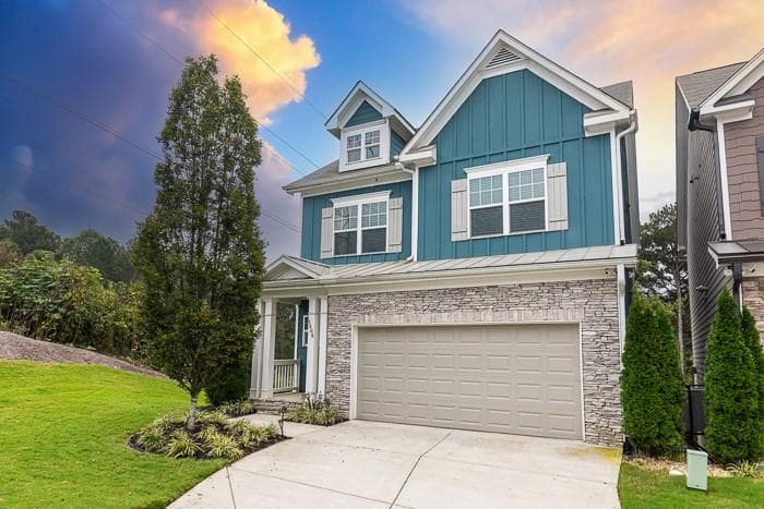 3 bedroom, 3 bathroom, 2,102 sq ft single family residence sold at 1806 Brooks Path, Atlanta, GA 30318
