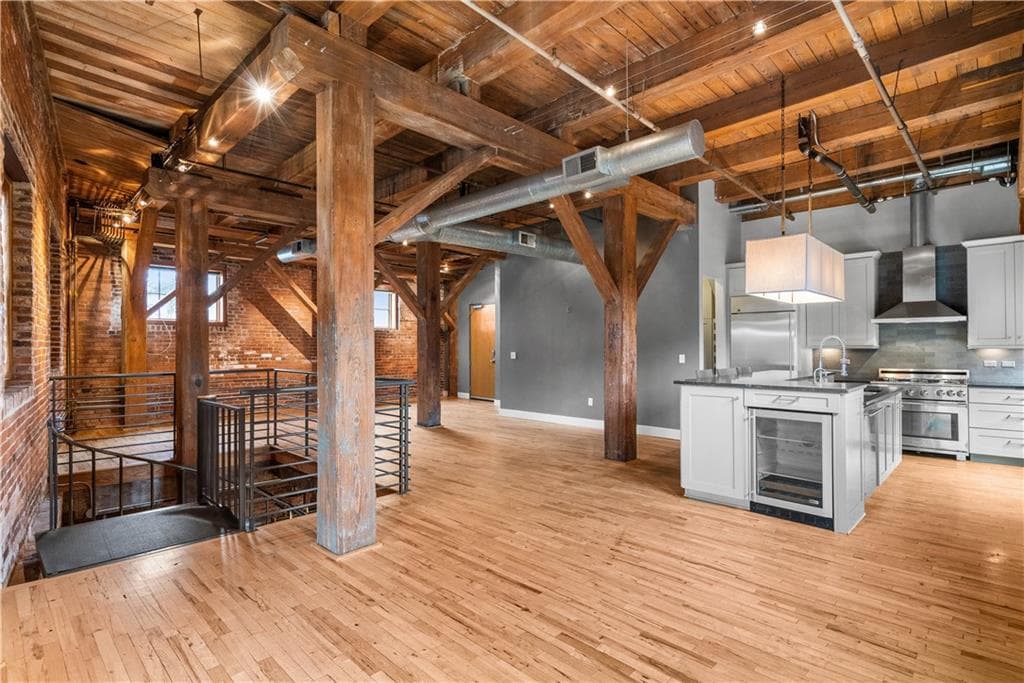 2 bedroom, 3 bathroom, 2,144 sq ft condominium sold at 490 Marietta Street 101, Atlanta, GA 30313