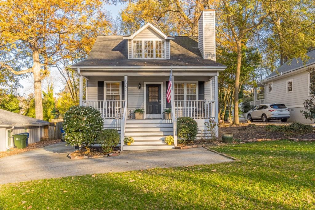 3 bedroom, 2 bathroom, 1,419 sq ft single family residence sold at 1957 Woodland Hills Avenue, Atlanta, GA 30318