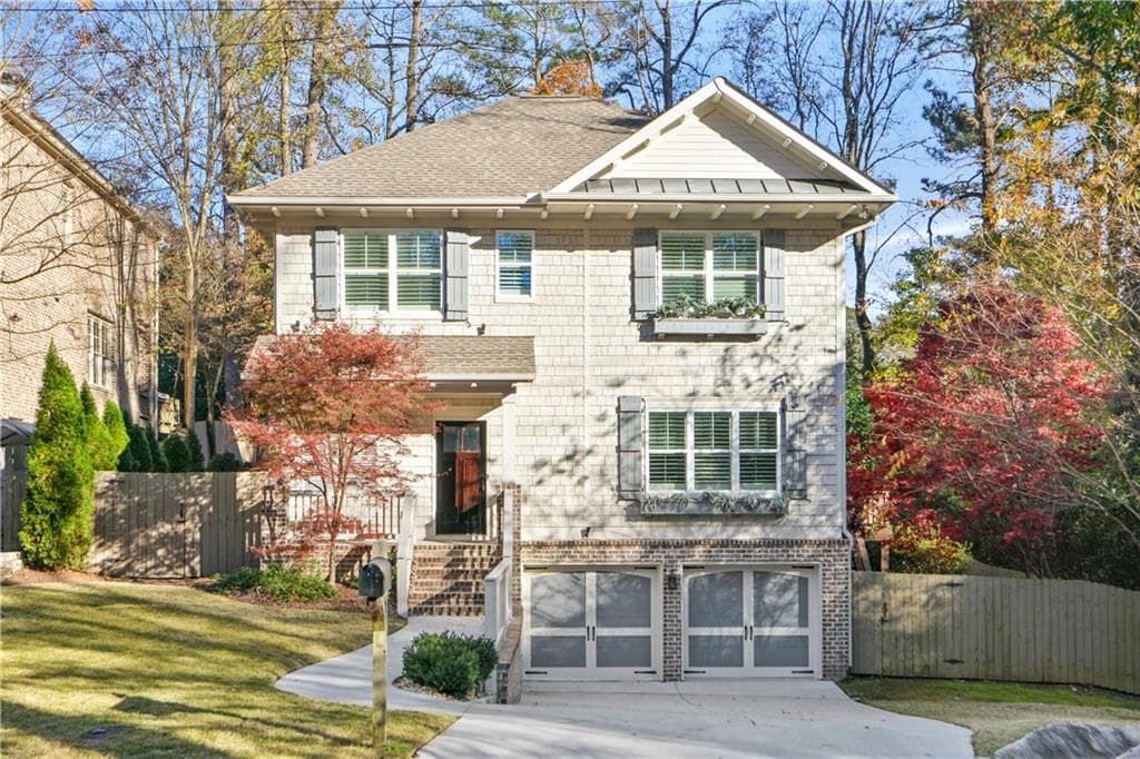 2927 Parkridge Drive, Brookhaven, GA 30319 — most recent listing photo