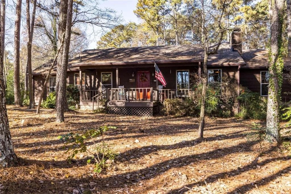 3 bedroom, 3 bathroom, 2,600 sq ft single family residence sold at 14 Wellington Way SE, Rome, GA 30161