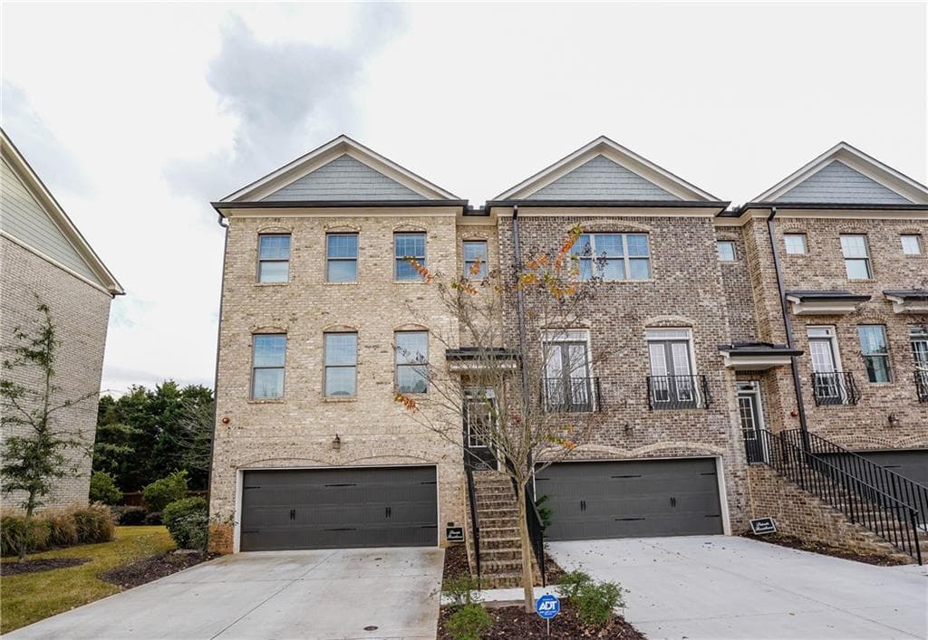 4 bedroom, 4 bathroom, 2,563 sq ft townhouse sold at 1570 Cambridge Place, Marietta, GA 30062