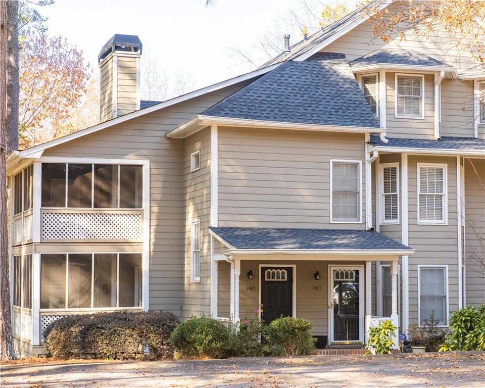 3 bedroom, 3 bathroom, 1,950 sq ft condominium sold at 1465 Oakridge Circle 1465, Decatur, GA 30033