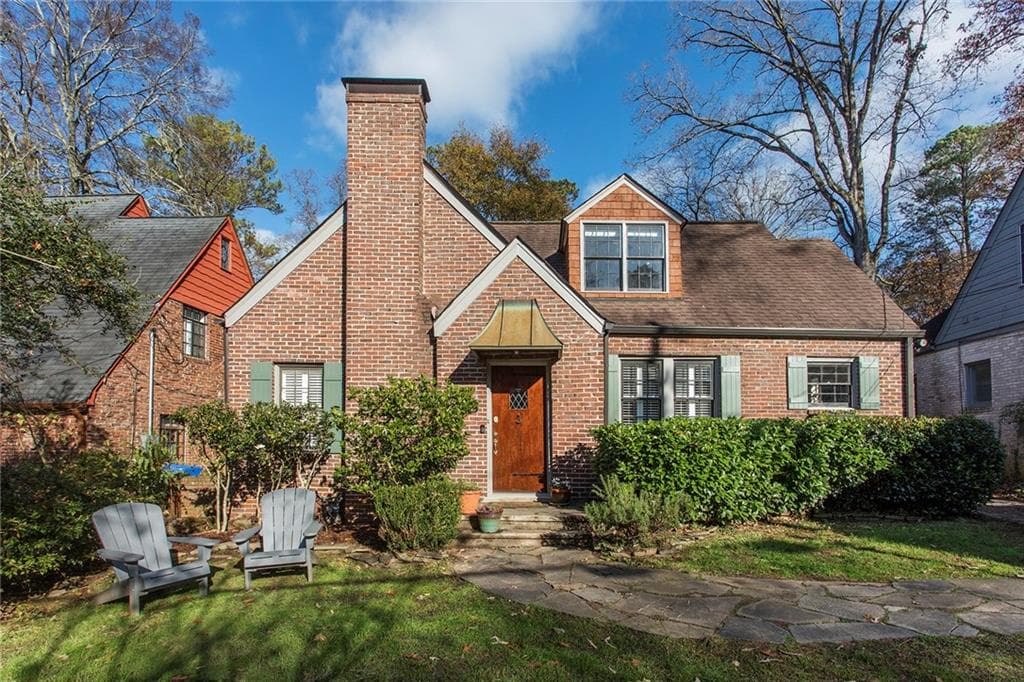 3 bedroom, 2 bathroom, 2,003 sq ft single family residence sold at 2060 Palifox Drive, Atlanta, GA 30307