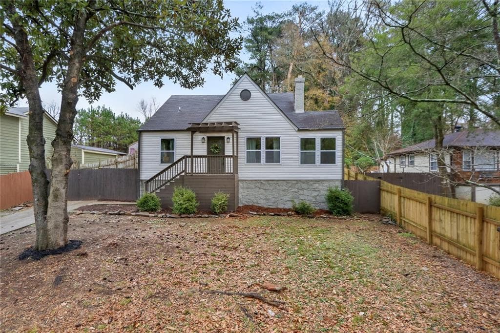 4 bedroom, 2 bathroom, 1,300 sq ft single family residence sold at 2332 Macon Drive, Atlanta, GA 30315