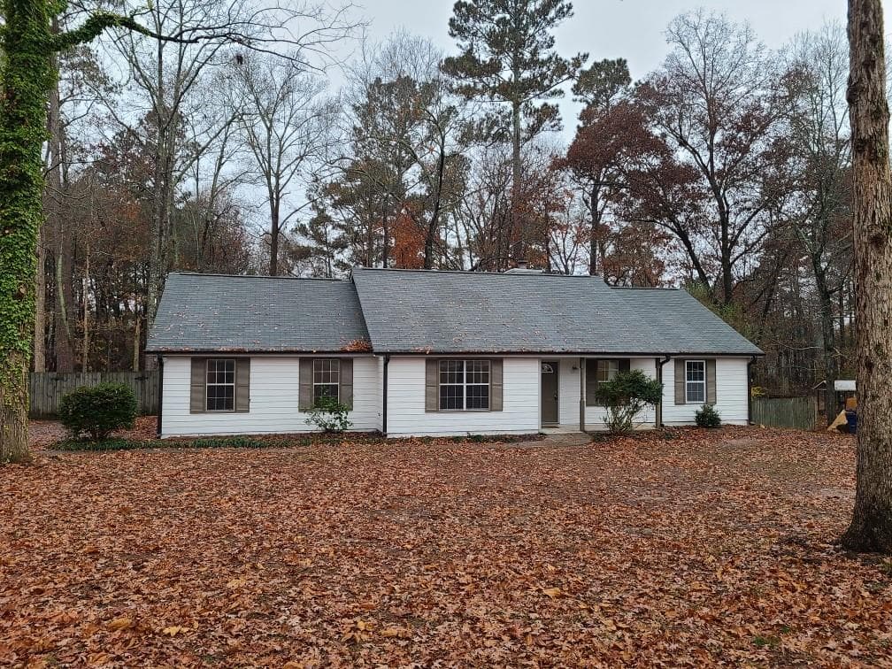 3 bedroom, 2 bathroom, 1,402 sq ft single family residence sold at 2590 Tucker Dr., Loganville, GA 30052
